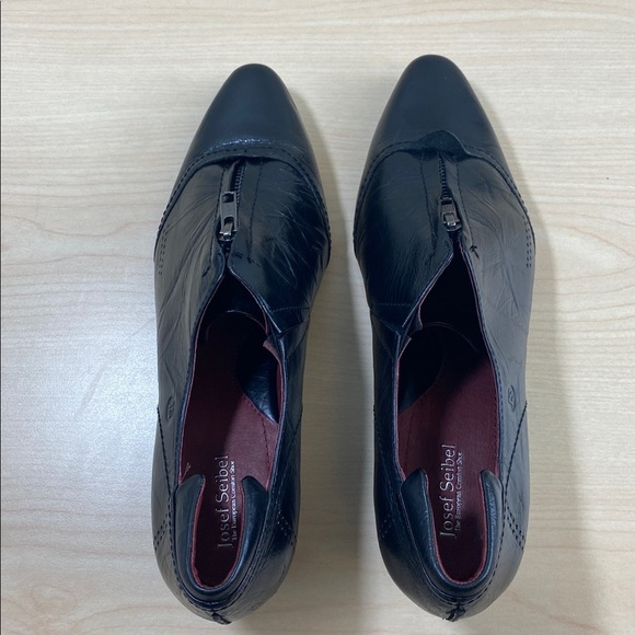 Josef Seibel Kylie Black Leather Zip up Short Ankle Bootie - Picture 4 of 10